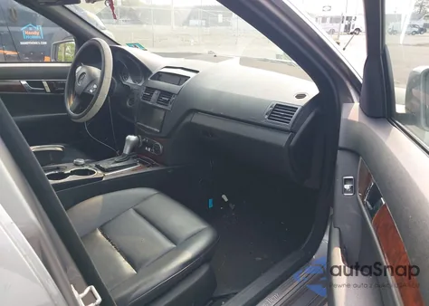 2010 Mercedes-Benz C 300 Luxury 4Matic/Sport 4Matic from USA, damaged, VIN WDDGF8BB9AF373987